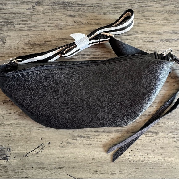 Black Crossbody/Belt Bag with Adjustable Striped Strap - Picture 2 of 6